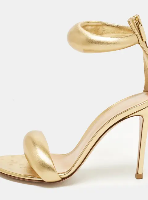 Gianvito Rossi Bijoux Size 37 Gold Leather Ankle Strap Sandals