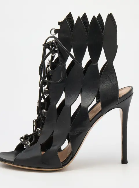 Gianvito Rossi Black Cutout Leather Lace Up Ankle Booties Size 37