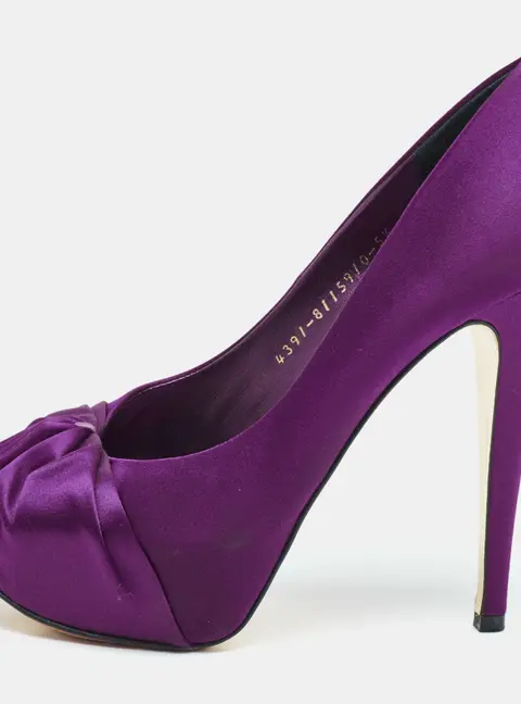 Gina Clair Hoodie Size 38.5 Purple Satin Platform Pumps