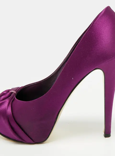 Gina Clair Hoodie Size 39 Purple Velvet Platform Pumps