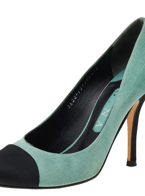 Gina Green/Black Satin Cap Toe Pumps Size 38