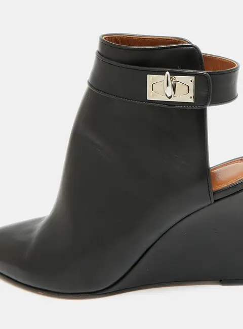Givenchy Shark Size 39 Black Leather Cutout Wedges Ankle Length Boots