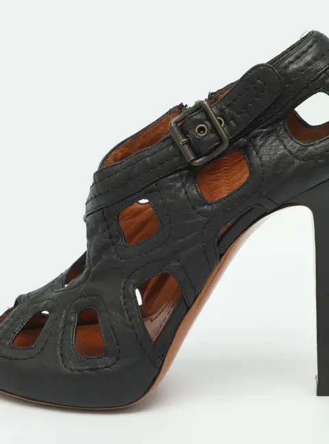 Givenchy Size 39 Black Cutout Accent Leather Pumps