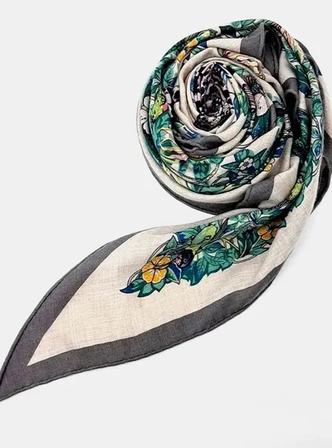 Hermes triangle muffler