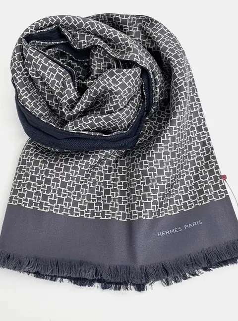 Hermes silk navy muffler