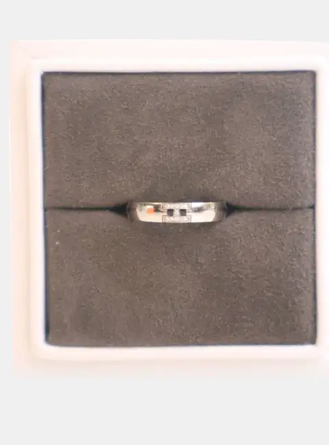 Hermes Ever Herakles 18k Gold Wedding Band Ring 52