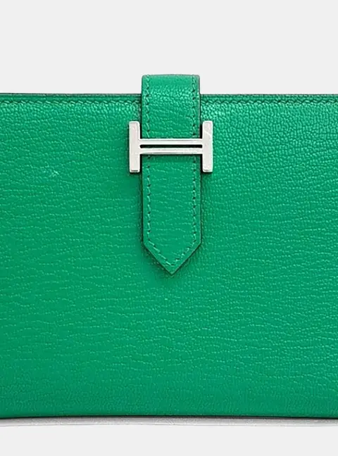 Hermes Bearn Compact Emerald Green Togo Calfskin Leather Wallet