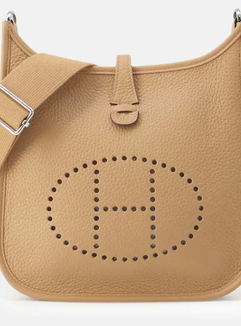 Hermes Evelyne 23 Biscuit Taurillon Clemence Leather Crossbody Bag