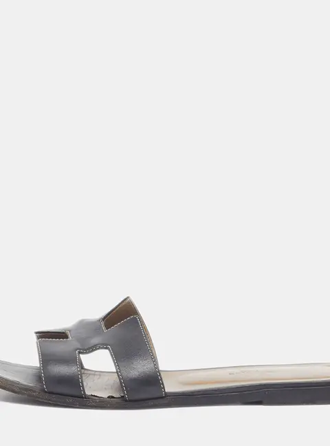 Hermes Oran Size 40 Black Leather Flat Slide
