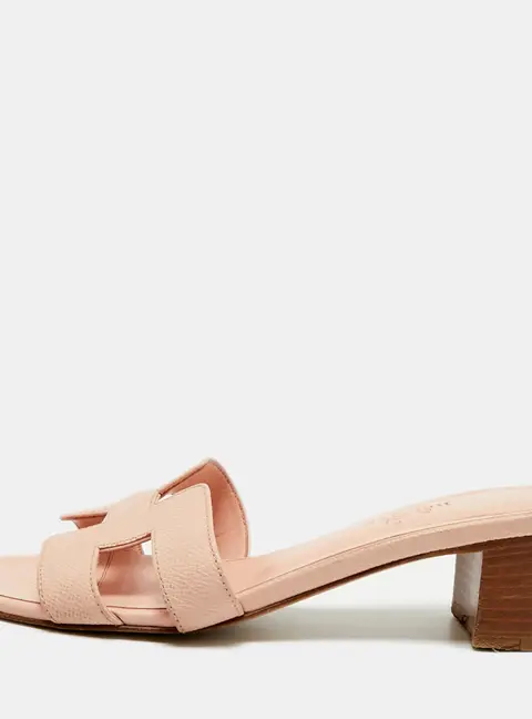 Hermes Oasis Size 35.5 Pink Leather Slide Sandals