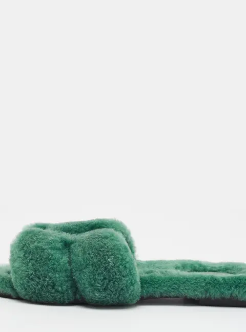 Herm&egrave;s Oran Size 39 Green Shearling Fur Flat Slide