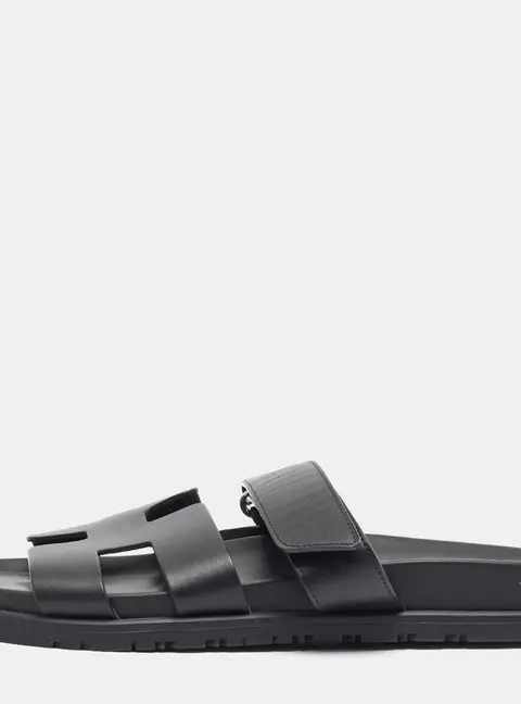 Hermes Chypre Size 39 Black Leather Slide Sandals