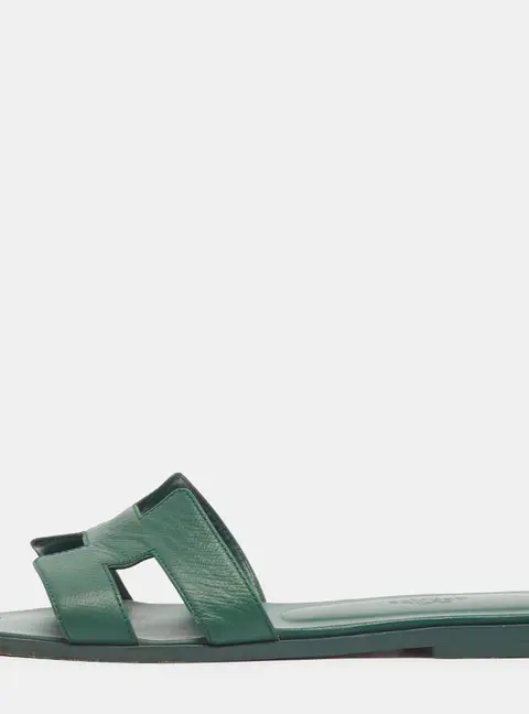 Hermes Oran Size 38 Green Leather Flat Slides