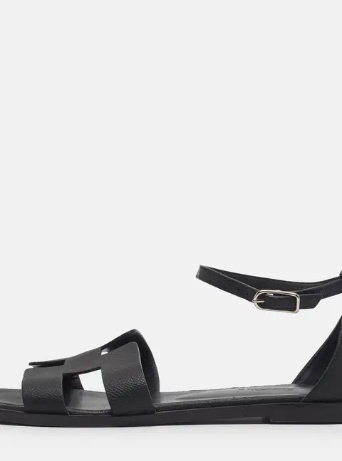 Herm&egrave;s Santorini Size 37.5 Black Grained Leather Ankle Strap Flat Sandals