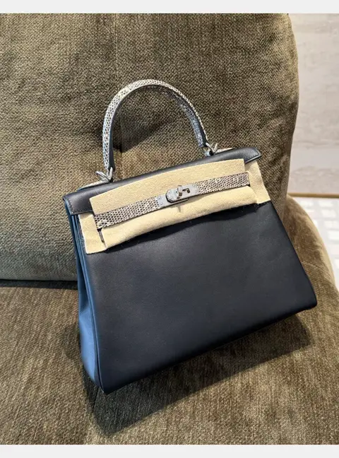 Hermes Kelly 25 Black Swift Leather Natural Lizard Leather Top Handle Bag