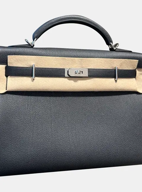 Hermes Kelly 42 Black Togo Calfskin Leather Top Handle Bag