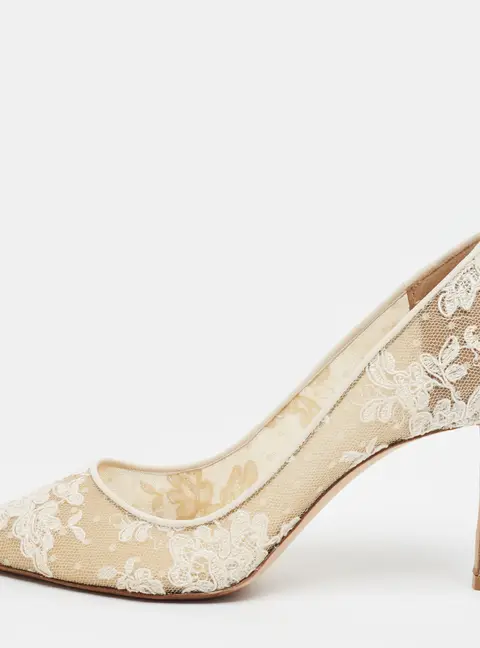 Jimmy Choo Romy Size 37.5 White Lace and Mesh Pointed Pumps