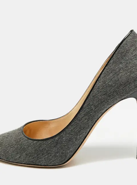 Jimmy Choo Romy Size 38.5 Grey Wool Pumps