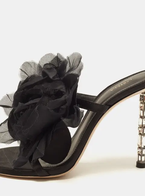 Le Silla Rose Applique Size 40 Black Satin Slide Sandals