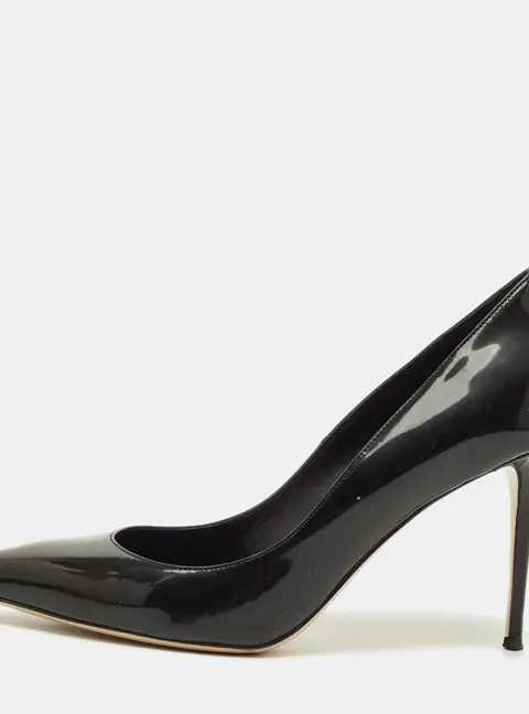 Le Silla Size 40 Black Patent Leather Pointed Toe Pumps