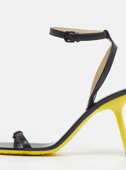 Loewe Petal Size 38 Black Leather Ankle Strap Sandals