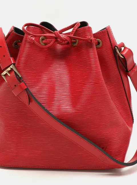 Louis Vuitton Petit Noe Red Leather Bucket bag