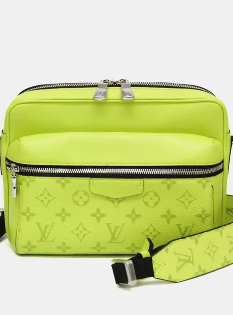 Louis Vuitton Outdoor Messenger PM Jaune Taigarama Leather Messenger Bag