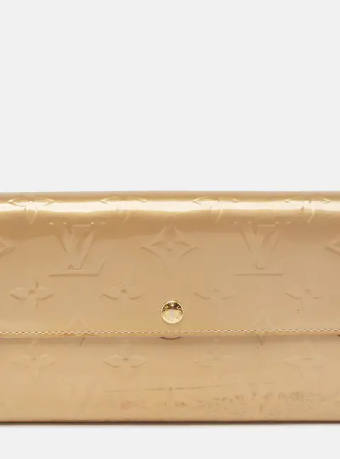 Louis Vuitton Beige Poudre Monogram Vernis Sarah Wallet