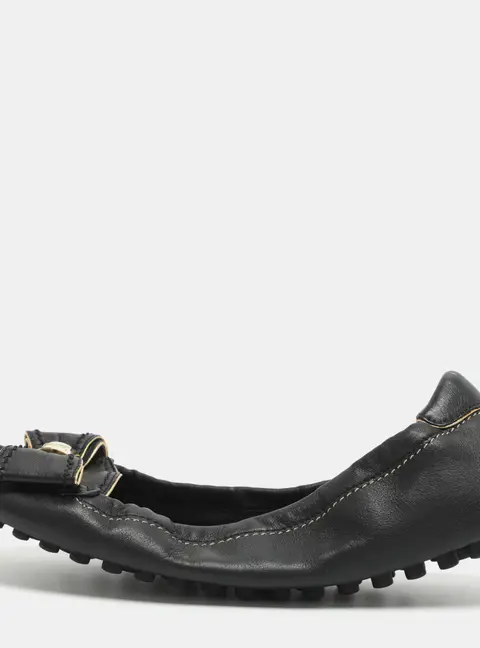 Louis Vuitton Bow Size 34.5 Black Leather Scrunch Ballet Flats