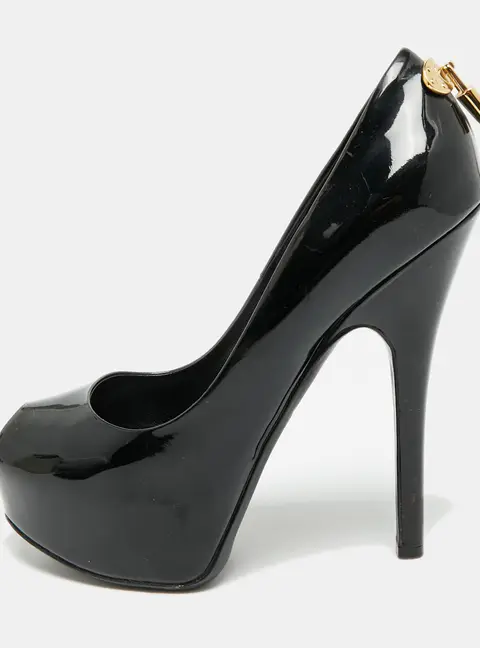 Louis Vuitton Oh Really! Size 38 Black Patent Leather Peep Toe Pumps