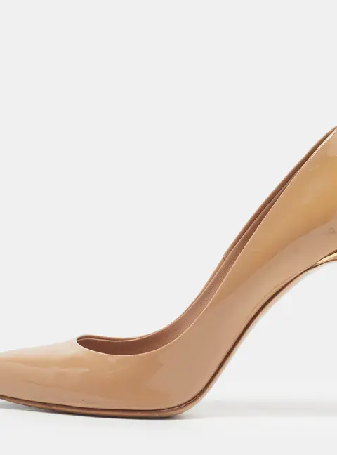 Louis Vuitton Eyeline Size 39.5 Beige Patent Leather Pumps