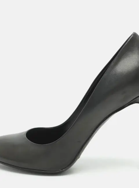 Louis Vuitton Obsession Size 38 Black Leather Pumps