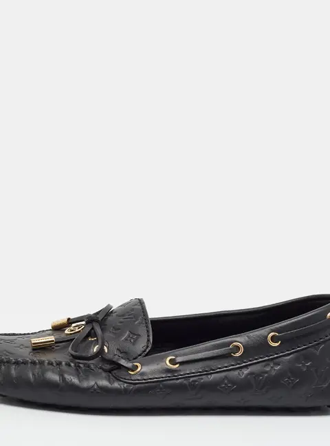 Louis Vuitton Gloria Size 38 Black Leather Loafers