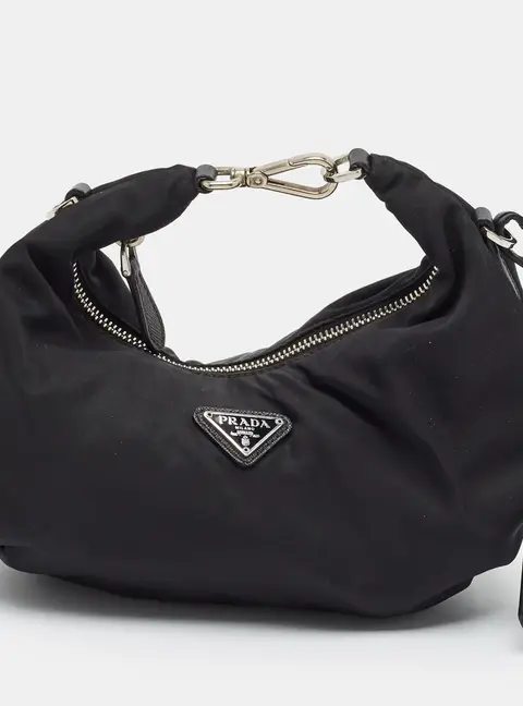 Prada Re-Edition 2006 Black Nylon Hobo