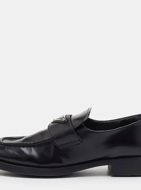 Prada Triangle Logo Plaque Size 38.5 Black Leather Slip On Loafers