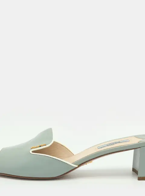 Prada Size 40.5 Grey Patent Leather Mule Slide Sandals
