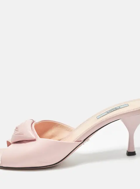 Prada Size 40 Pink Leather Logo Slide Sandals