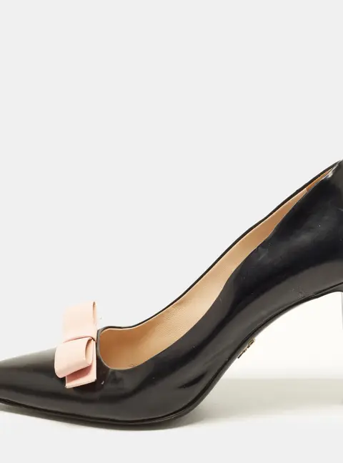 Prada Bow Size 38.5 Black/Pink Patent Leather Pointed Toe Pumps