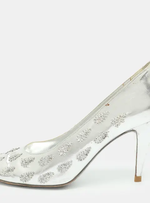 Ren&eacute; Caovilla Size 40 Silver Metalic Leather Beads Embellished Pumps