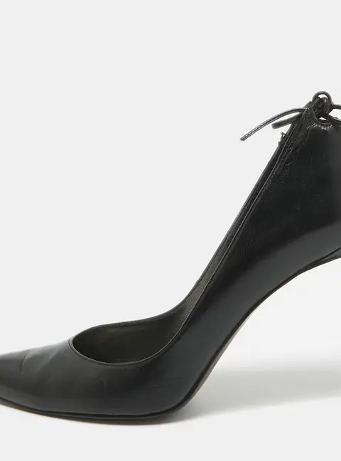 Stuart Weitzman Black Leather Bow Pointed Toe Pumps Size 40