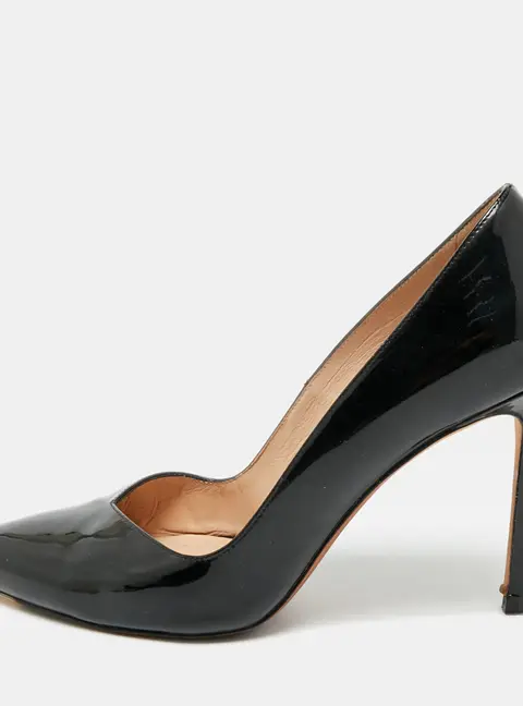 Stuart Weitzman Black Patent Leather Pointed Toe Pumps Size 38