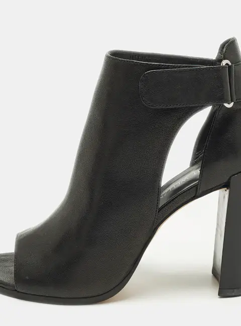 Stuart Weitzman Openhouse Size 39 Black Leather Ankle Length Boots