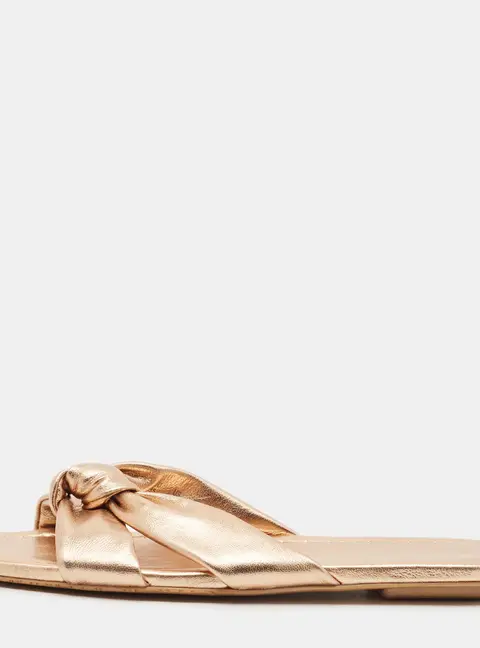 Stuart Weitzman Size 34.5 Metallic Gold Leather knot Flat Slide