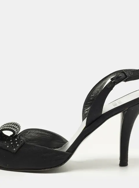 Stuart Weitzman Crystal Embellished Size 38.5 Black Satin Slingback Sandals