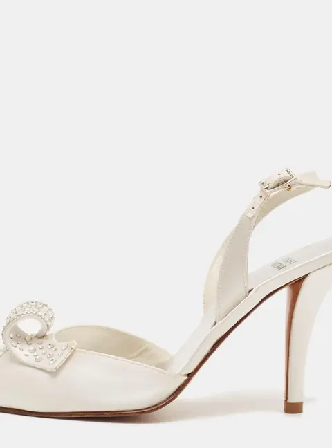 Stuart Weitzman Crystal Embellished Size 38.5 White Satin Slingback Sandals