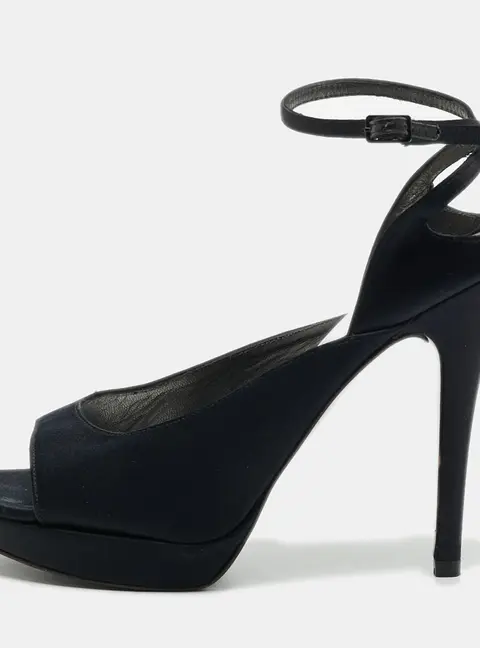 Stuart Weitzman Size 39 Black Satin Ankle Strap Sandals