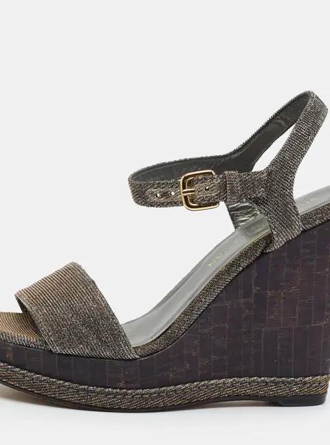 Stuart Weitzman Size 39 Silver/Gold  Glitter Wedge Sandals