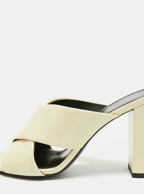Saint Laurent Loulou Size 36 Cream Patent Leather Slide Sandals