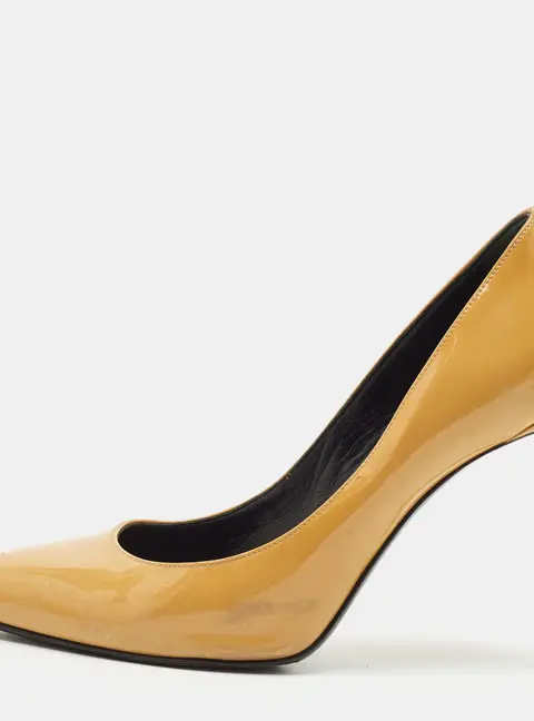 Saint Laurent Beige Patent Leather Anja Pointed Toe Pumps Size 37