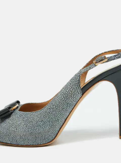 Salvatore Ferragamo Dark Green Stingray Vara Bow Slingback Pumps Size 39.5